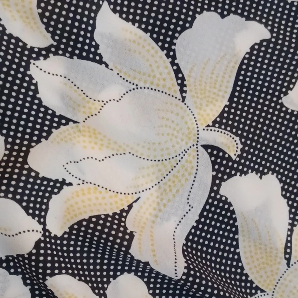 Cato Floral V-Neck Hi-low Blouse - Picture 3 of 9